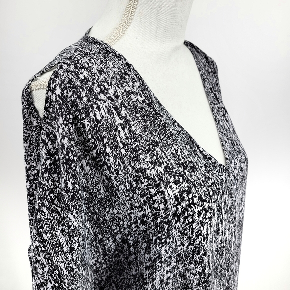 Violet + Claire blouse slit shoulders black and white Size L - Picture 2 of 8